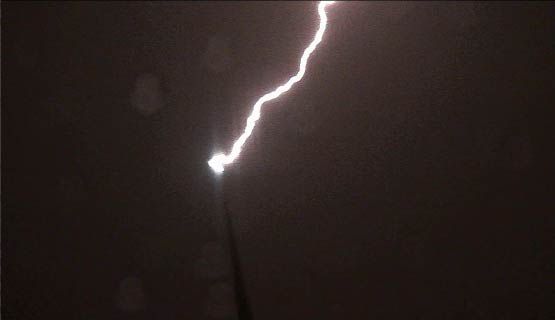 風力発電所落雷 1